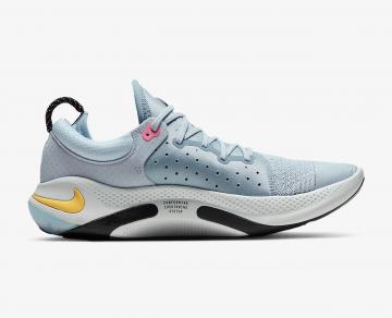 nike conforming cushioning system