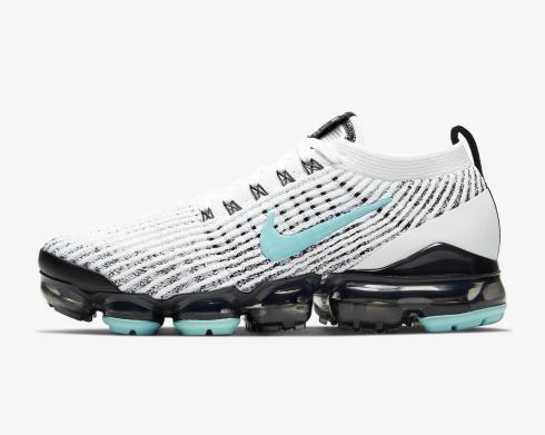 white and blue vapor max