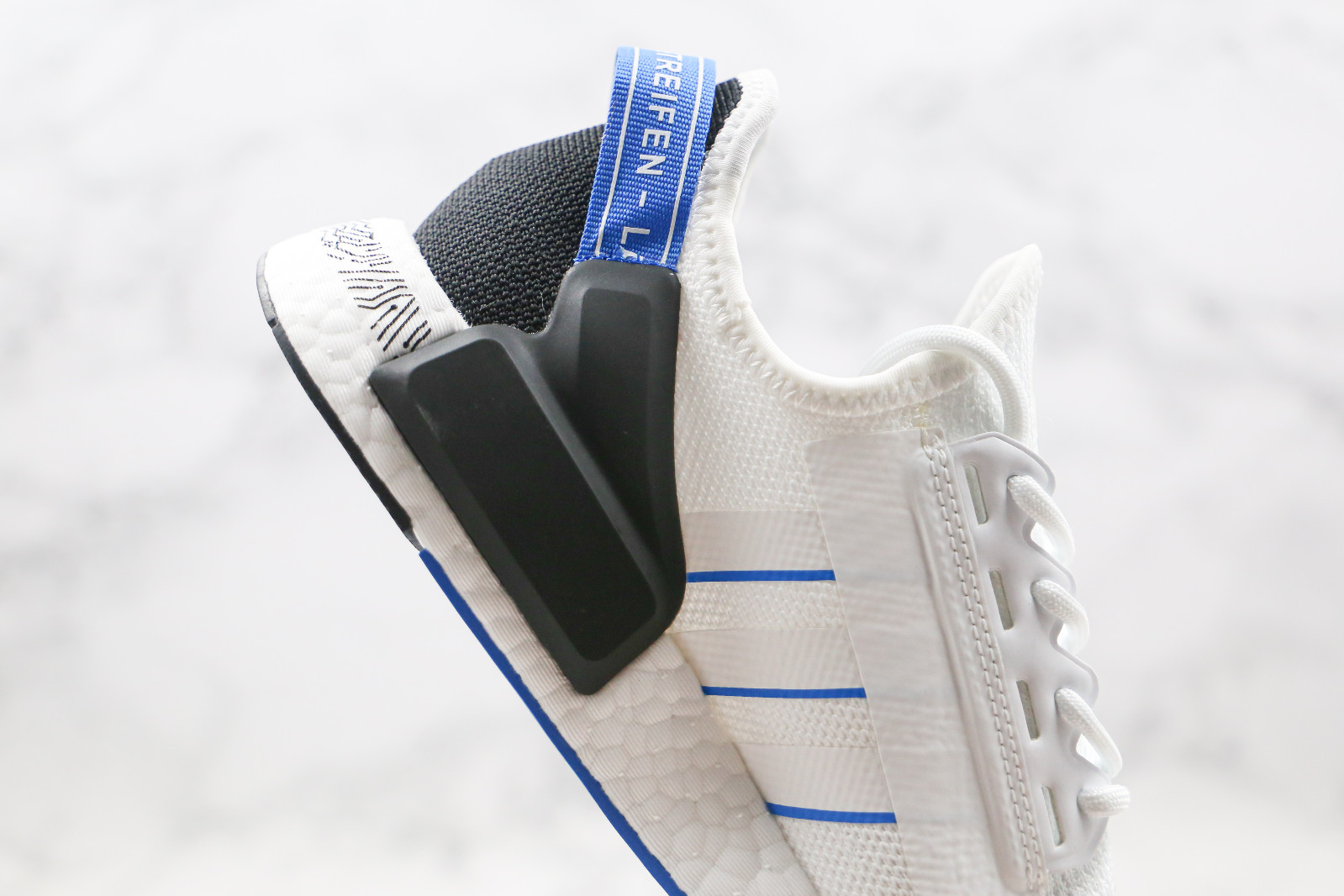 pétalo celebrar Cuidado Sepsale - Adidas Originals NMD R1 V2 Circuit Board Cloud White Shoes FY1482  - adidas outlet distrito de lima ohio phone number