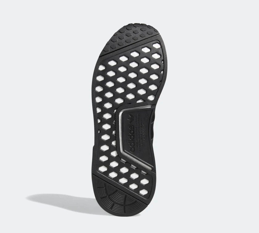Nmd r1 discount carbon red