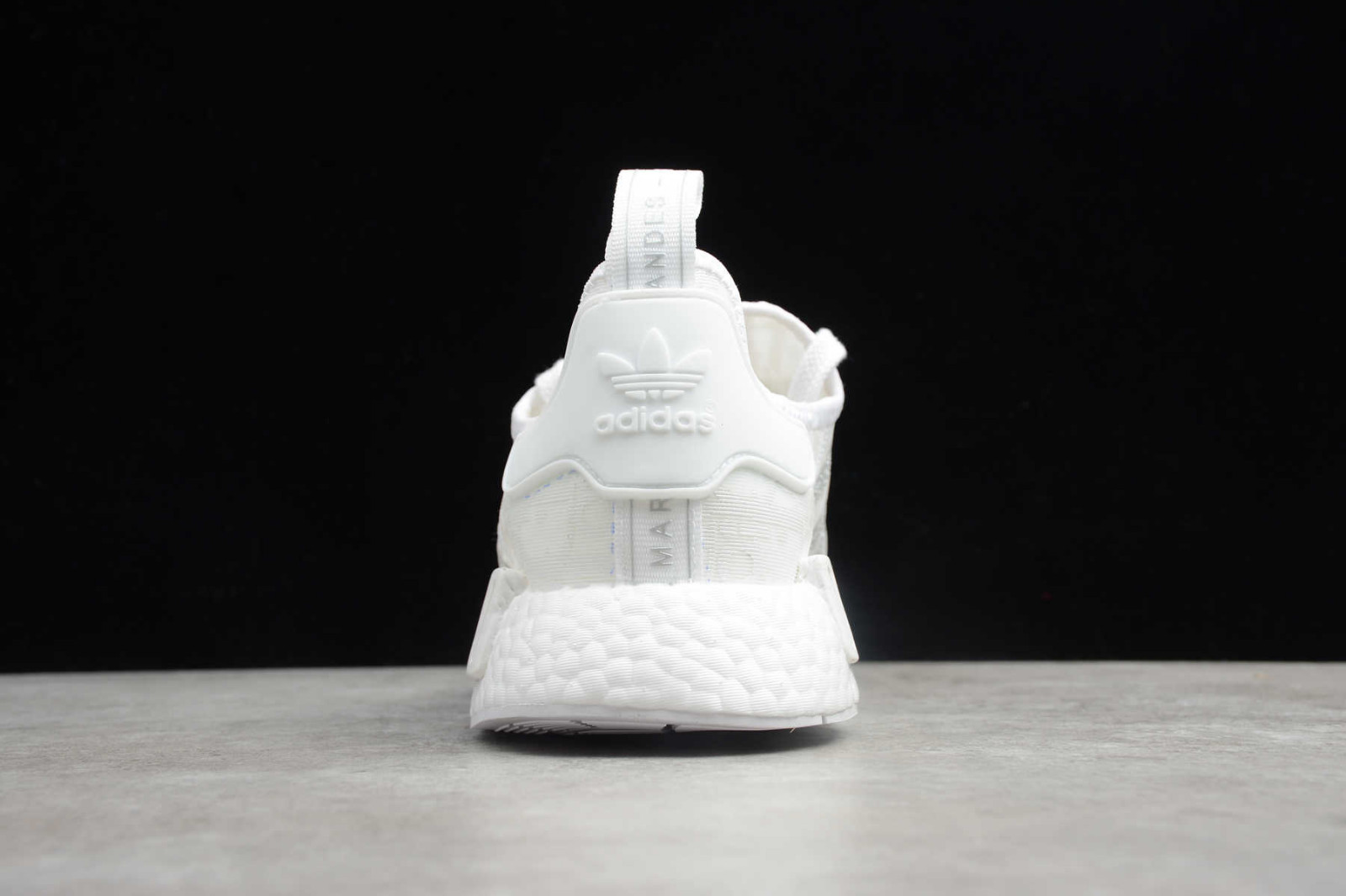 Sepsale Adidas Originals NMD R1 V2 RUNNER Primeknit Footwear White Silver FY9688 - adidas malmo 2011 sale online