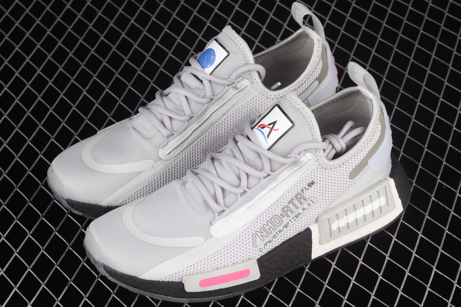 NASA x Adidas NMD R1 Spectoo J Grey Core Black Screaming Pink FY9044 -  adidas white and gold shoes from england made - Sepsale