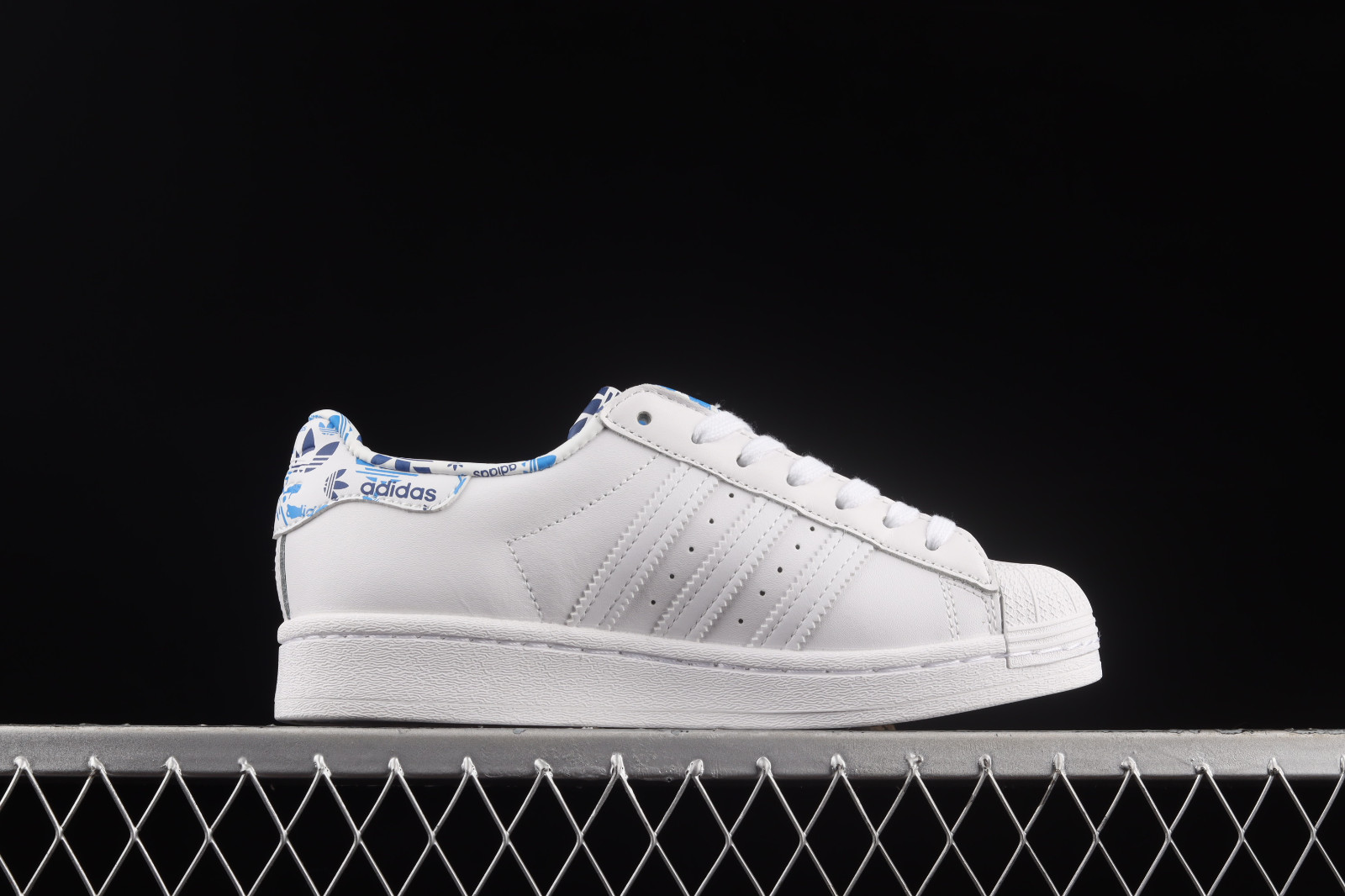 Adidas superstar 42.5 clearance