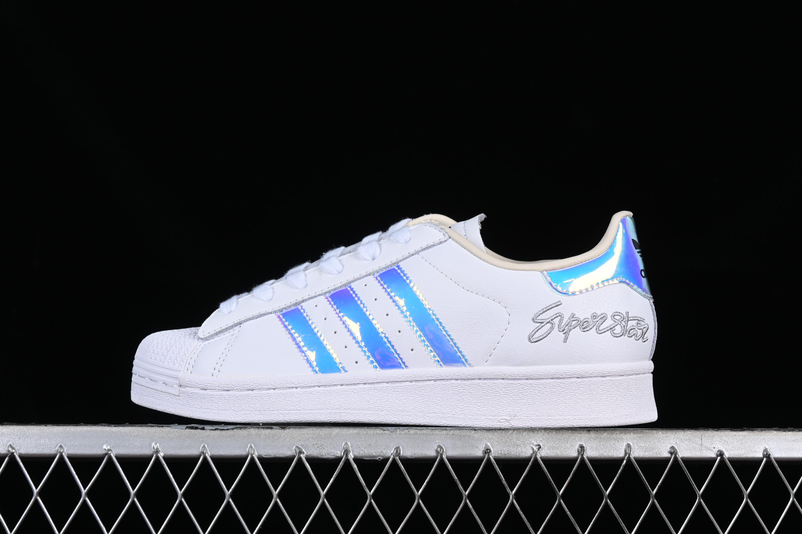 Adidas Superstar Adidas Superstar Metallic Iridescent Cloud White Silver Metallic Ecru Tint EF3642 TurismoShops adidas clima storm advance mid grey suit size