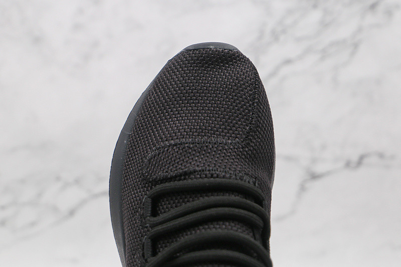 Tubular shadow uncomfortable top