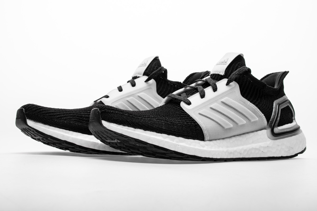 Ultraboost 19 cloud white top core black