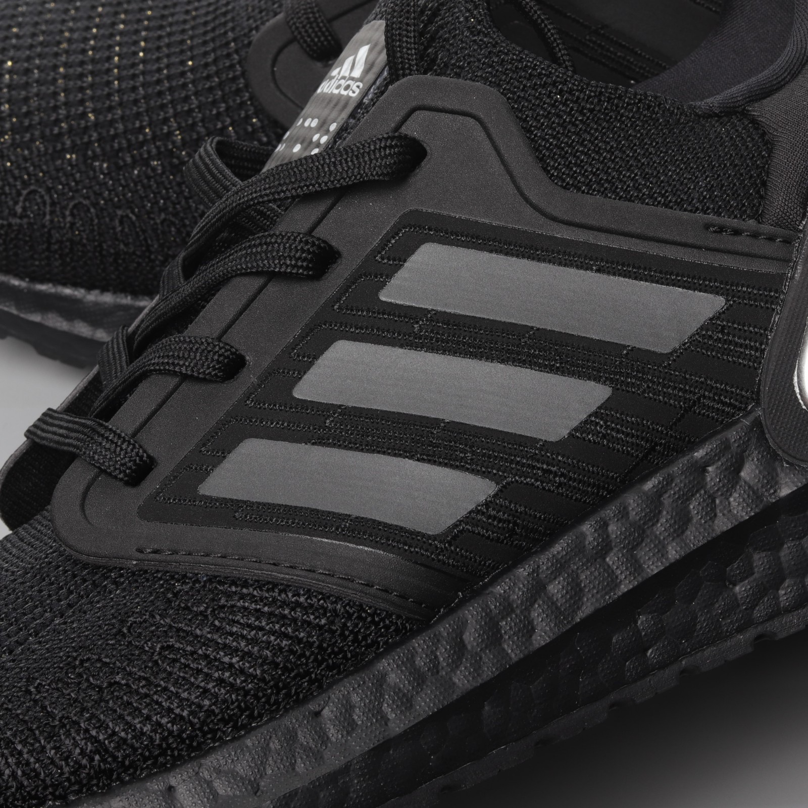 are just two of the biggest stars in Adidas Basketballs roster - adidas ultra boost ltd maend hvid bb3928 super komfortabelt 20 Consortium Core Black Silver - Sepsale
