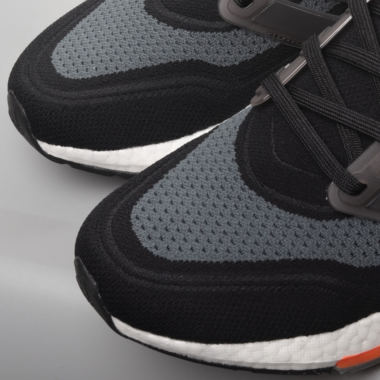 Ultra boost hotsell blue orange black
