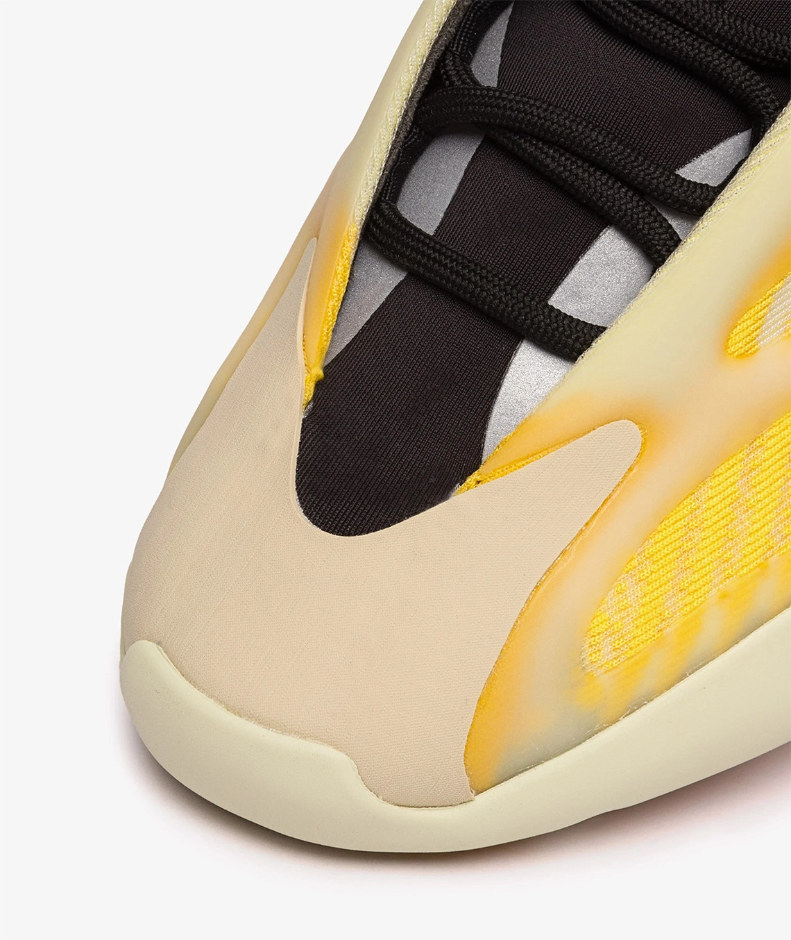 Walmart yeezy hot sale 700