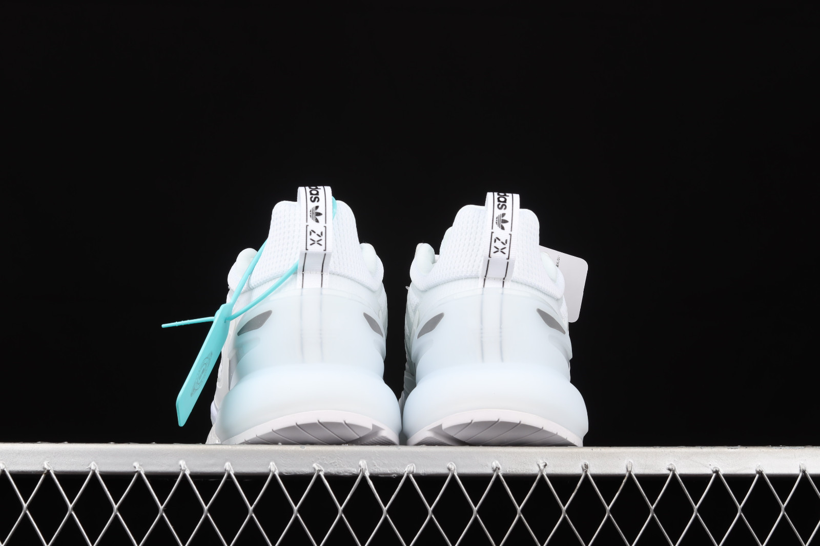 Sepsale - Adidas Originals ZX 2K Boost 2.0 Cloud White Core Black - keunggulan produk people adidas running shoes for women