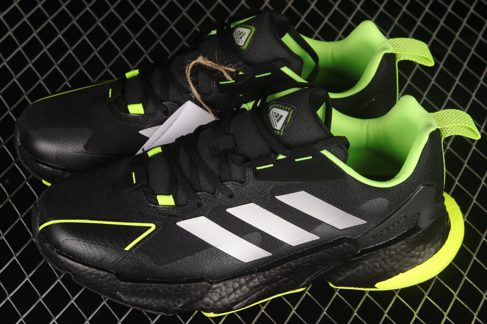 Adidas Boost X9000L4 Guard Core Black Green Cloud White GX1165 - Sepsale