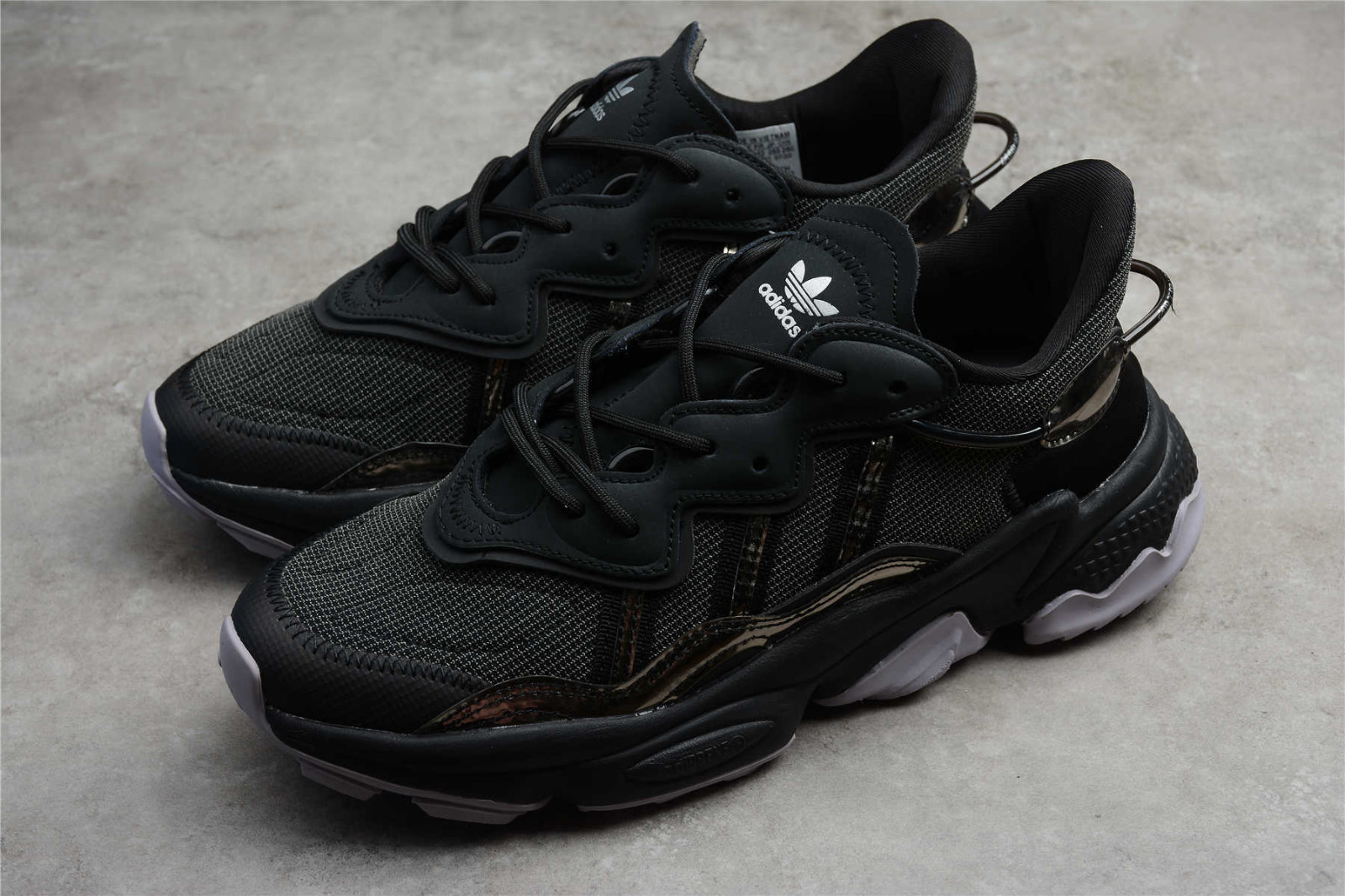 Sepsale - Waltham Childrens Shoes - Adidas Originals Ozweego TR Marathon Core  Black Shoes FV9764