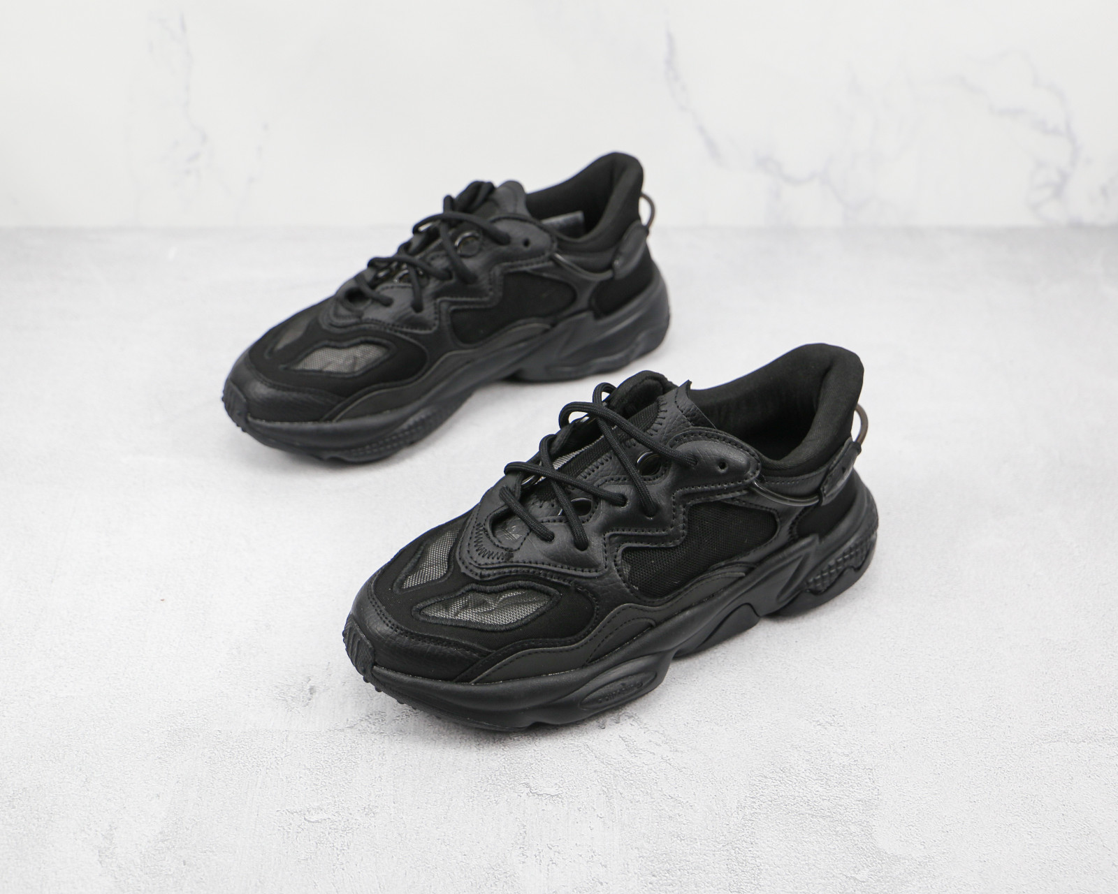 Adidas Ozweego 2021 Core Black Metallic Silver FX6297 - Sepsale