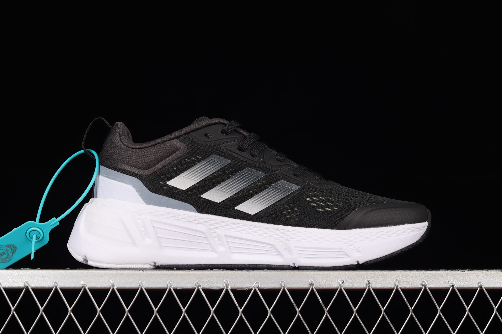 Adidas Questar Core Black Light Grey 