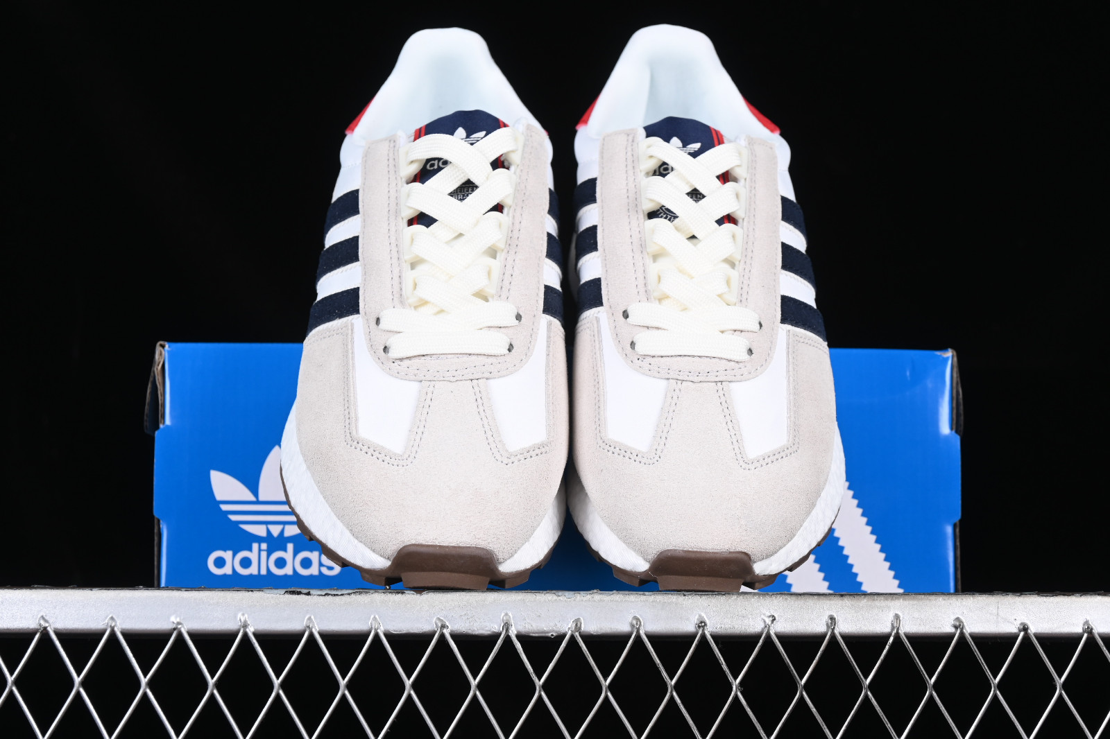 Adidas rete bianche 2025