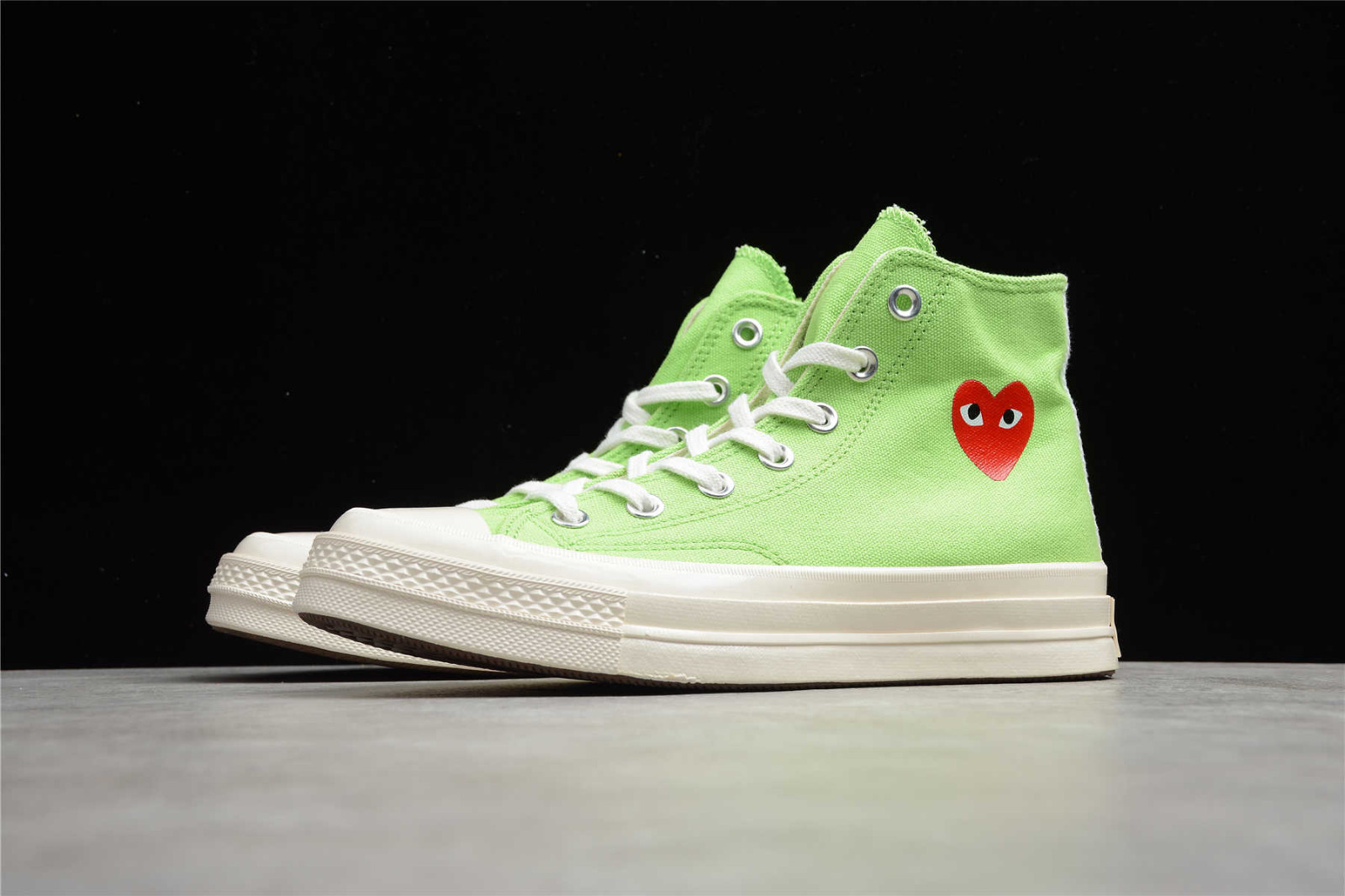 Bright green converse 2025