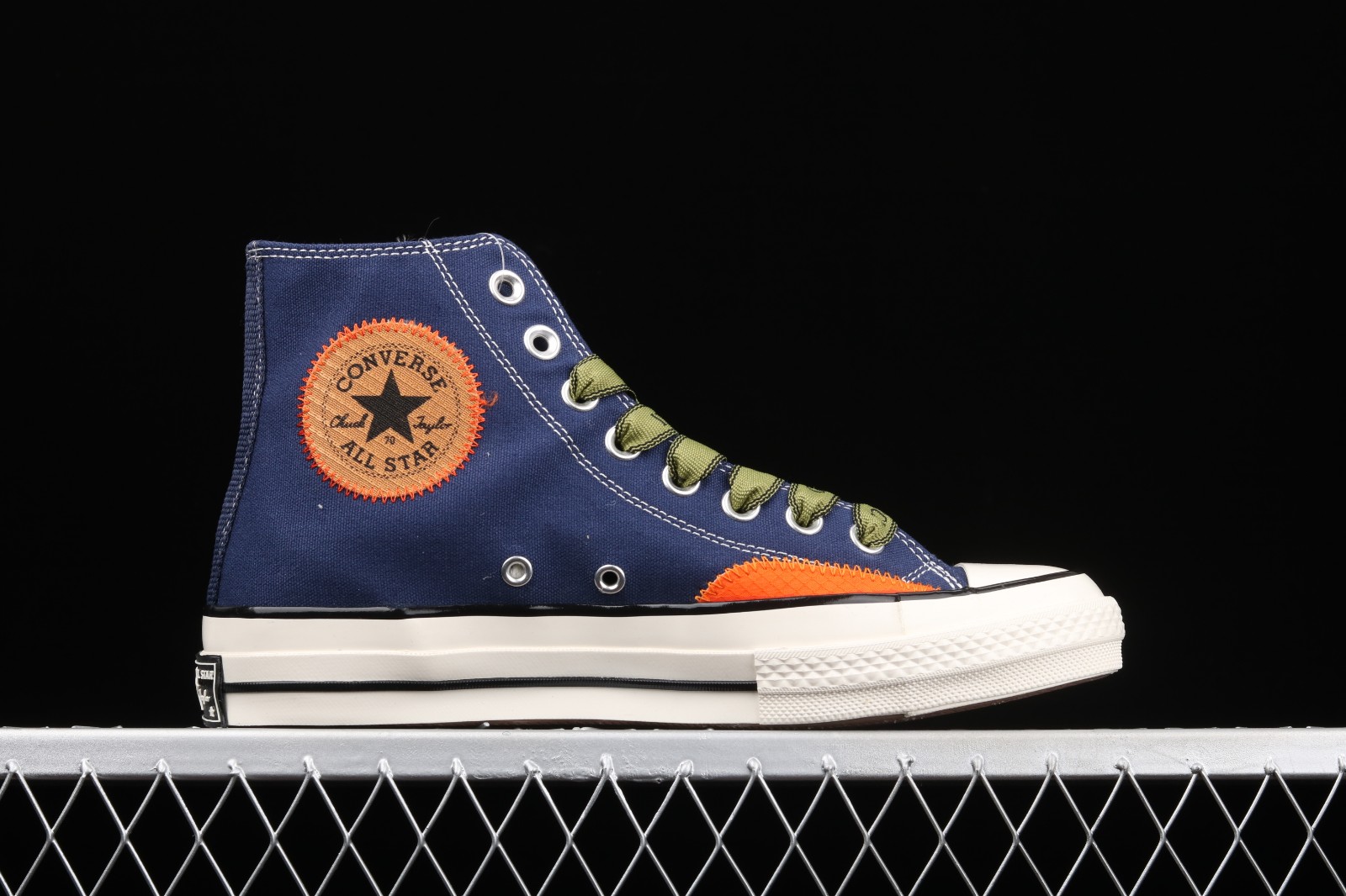 Converse Alt Exploration Chuck 70 High Top Bleu Marine Orange 170127C Chaussures Converse and Converse Ready Second Set of DRKSTAR Chuck 70 Colabs Cra wallonieShops