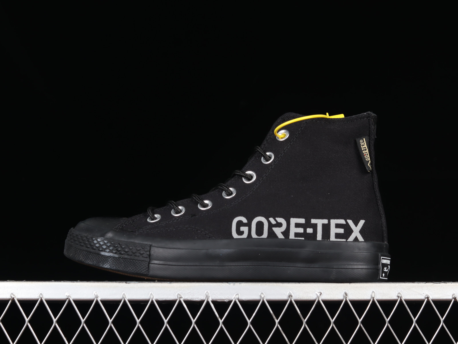 Converse Chuck Taylor All-Star 70 Hi Gore-tex Black 162350C -  StclaircomoShops