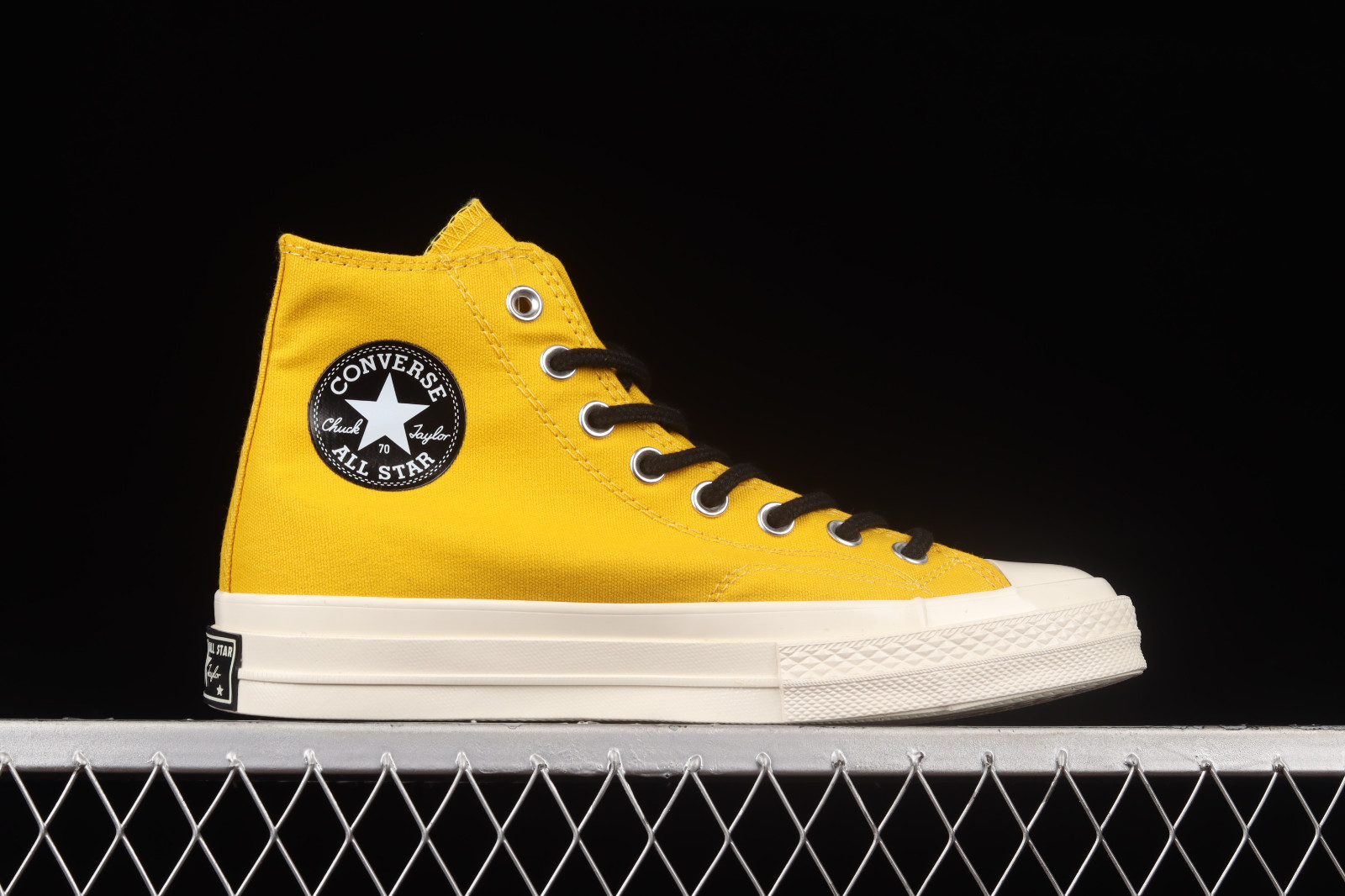 Converse gore tex yellow hot sale