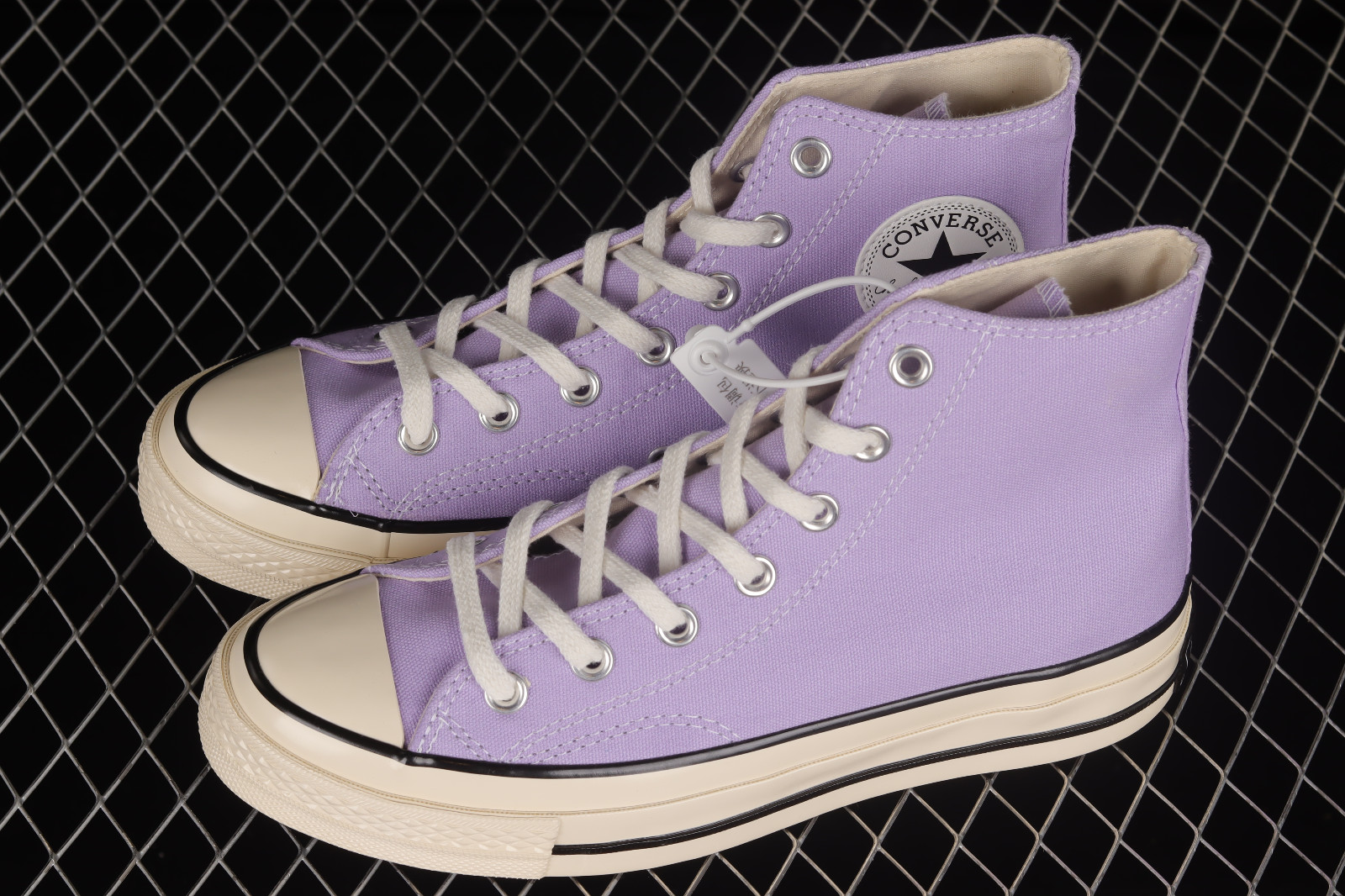 Light purple converse high tops deals