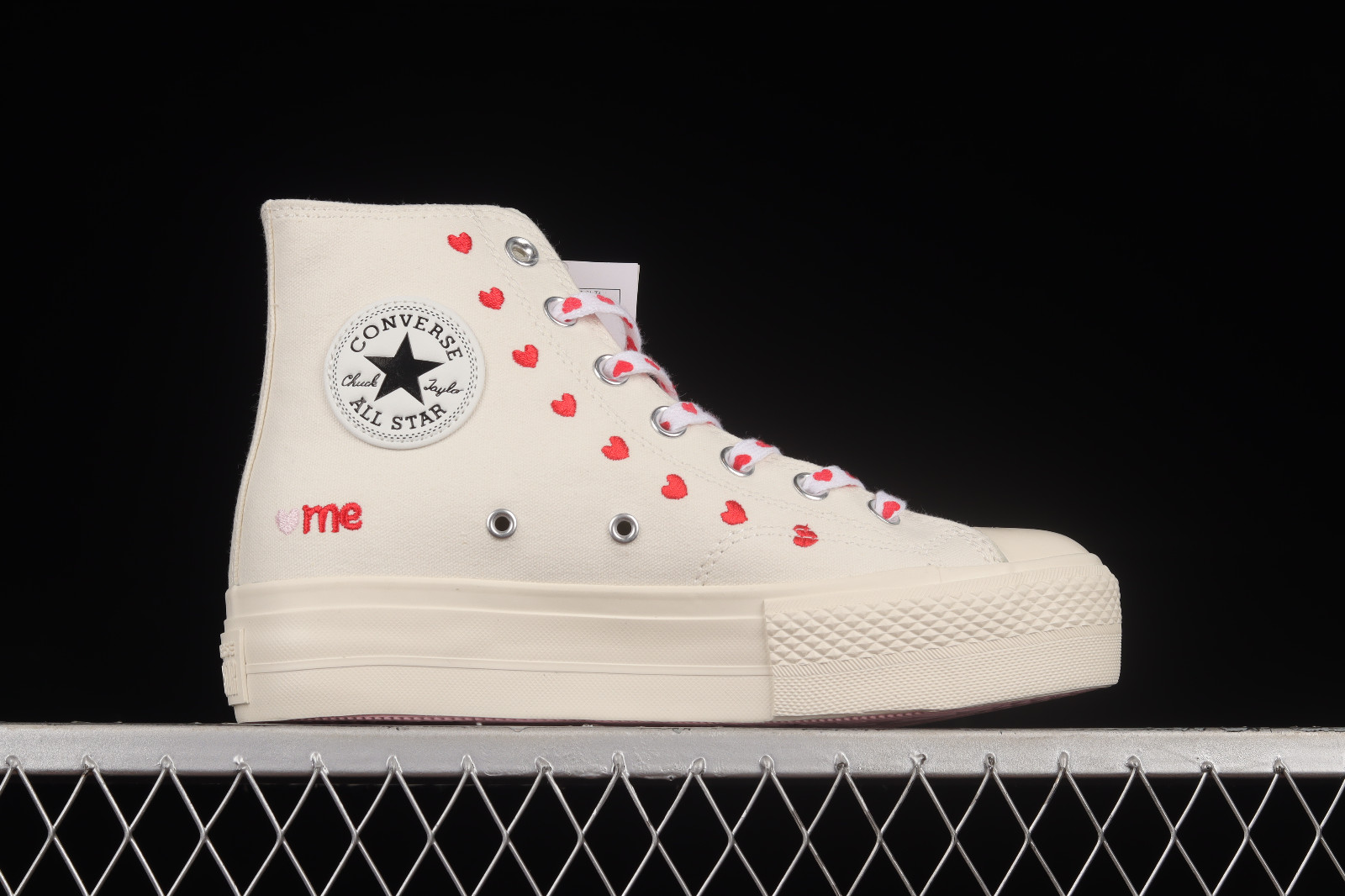 Converse white heart store