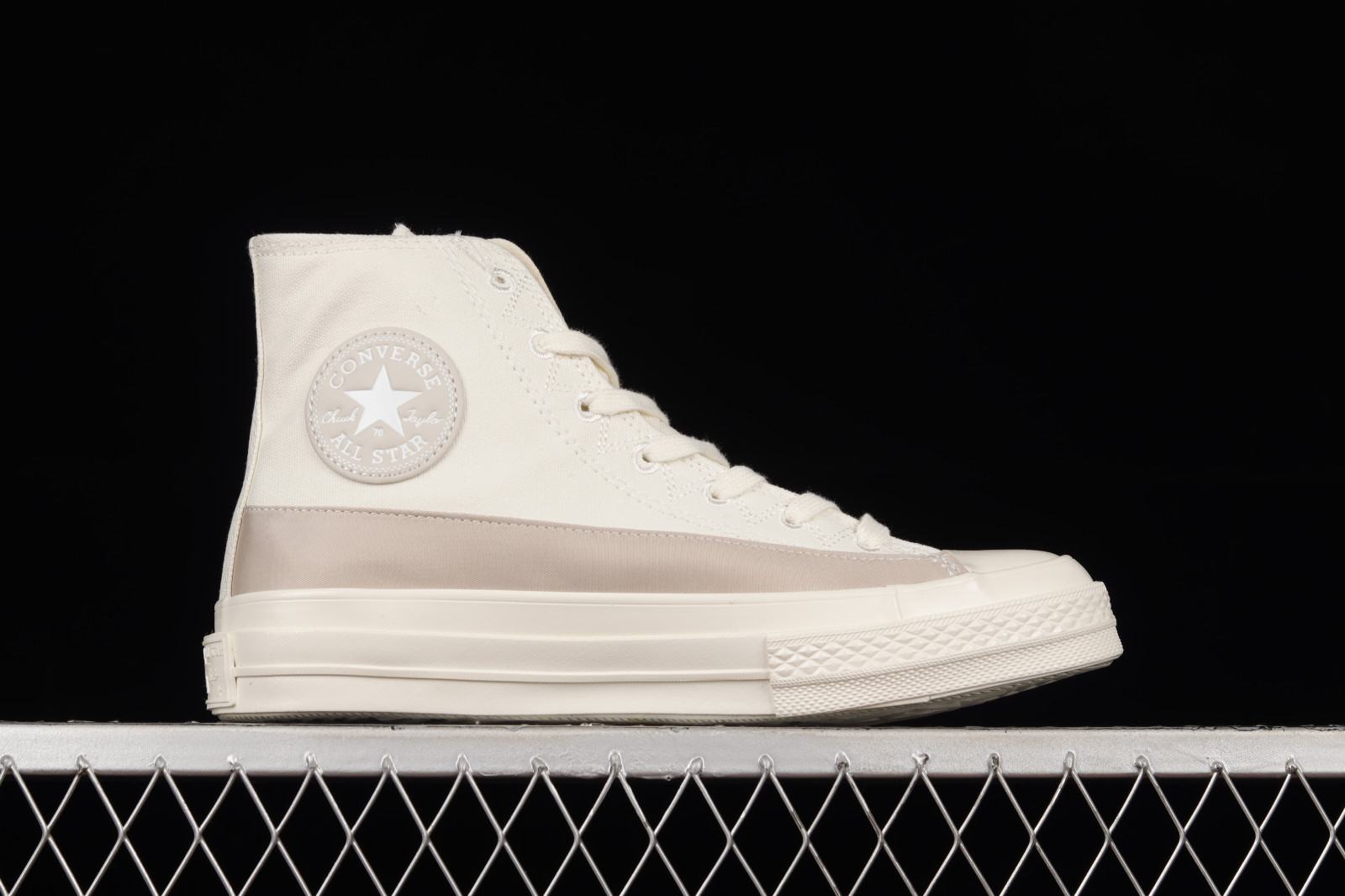 Converse white cream on sale