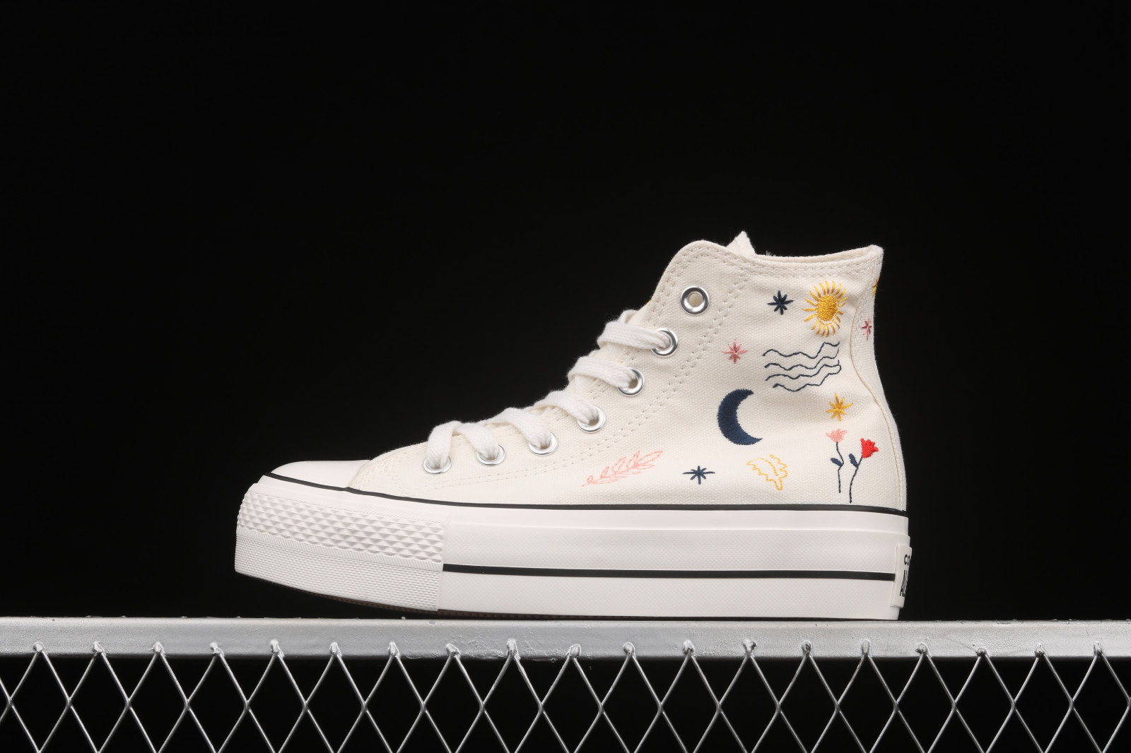Converse Platform Chuck Taylor All Star Egret Vintage White Black 571086C -  StclaircomoShops