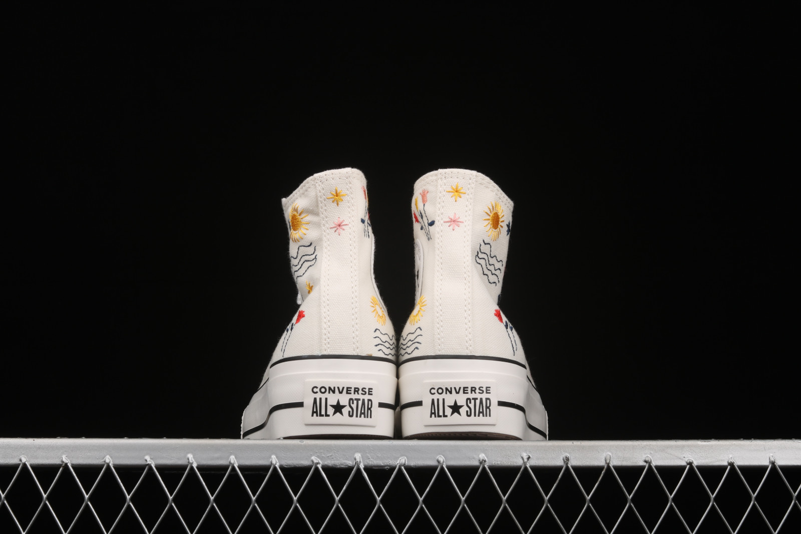 Converse Platform Chuck Taylor All Star Egret Vintage White Black 571086C -  StclaircomoShops