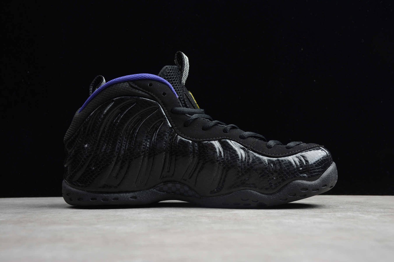 Black mamba foams Clearance