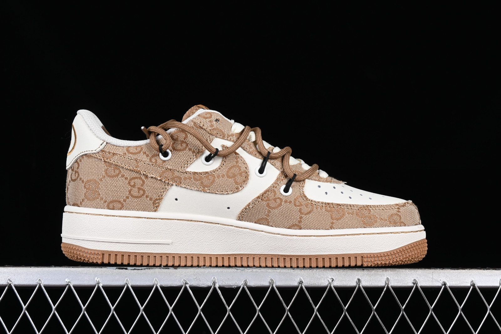 Nike air force 1 white gucci cheap