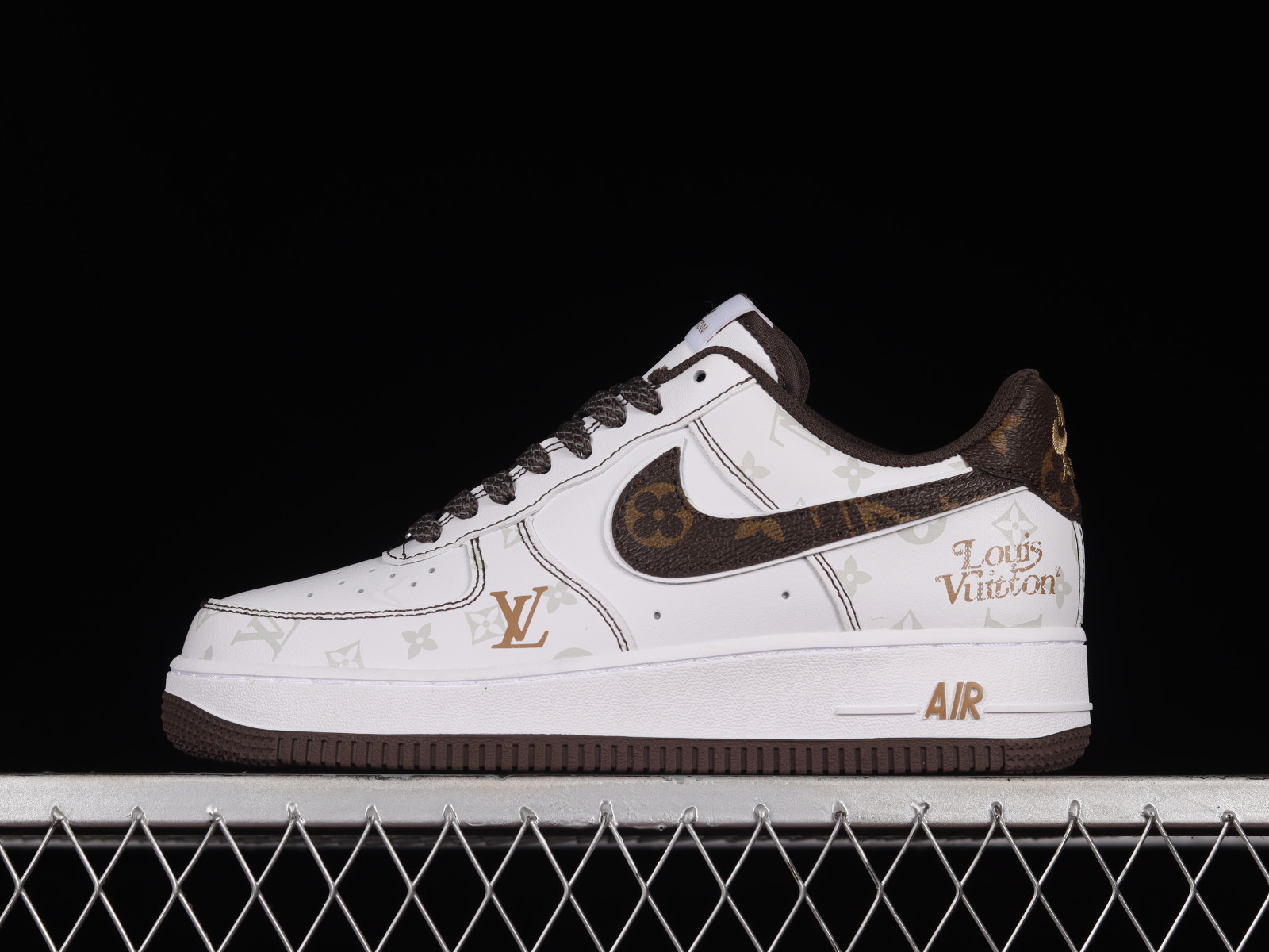 Nike air force 1 lv 07 sales