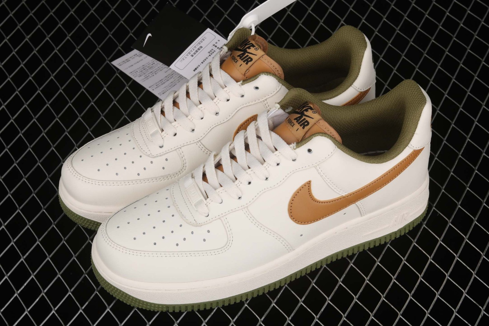 Nike Damen Nike Air Force Hoher Absatz Beige Nike Air Force Damen