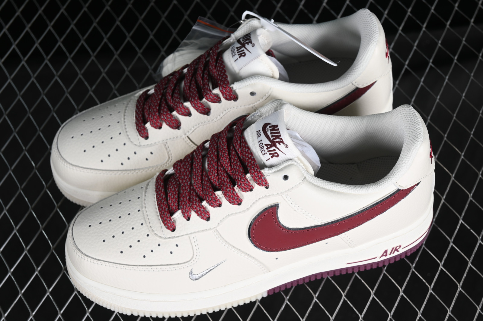 CdsprovidenciaShops Nike Air Force 1 07 Low Dark Red Off White