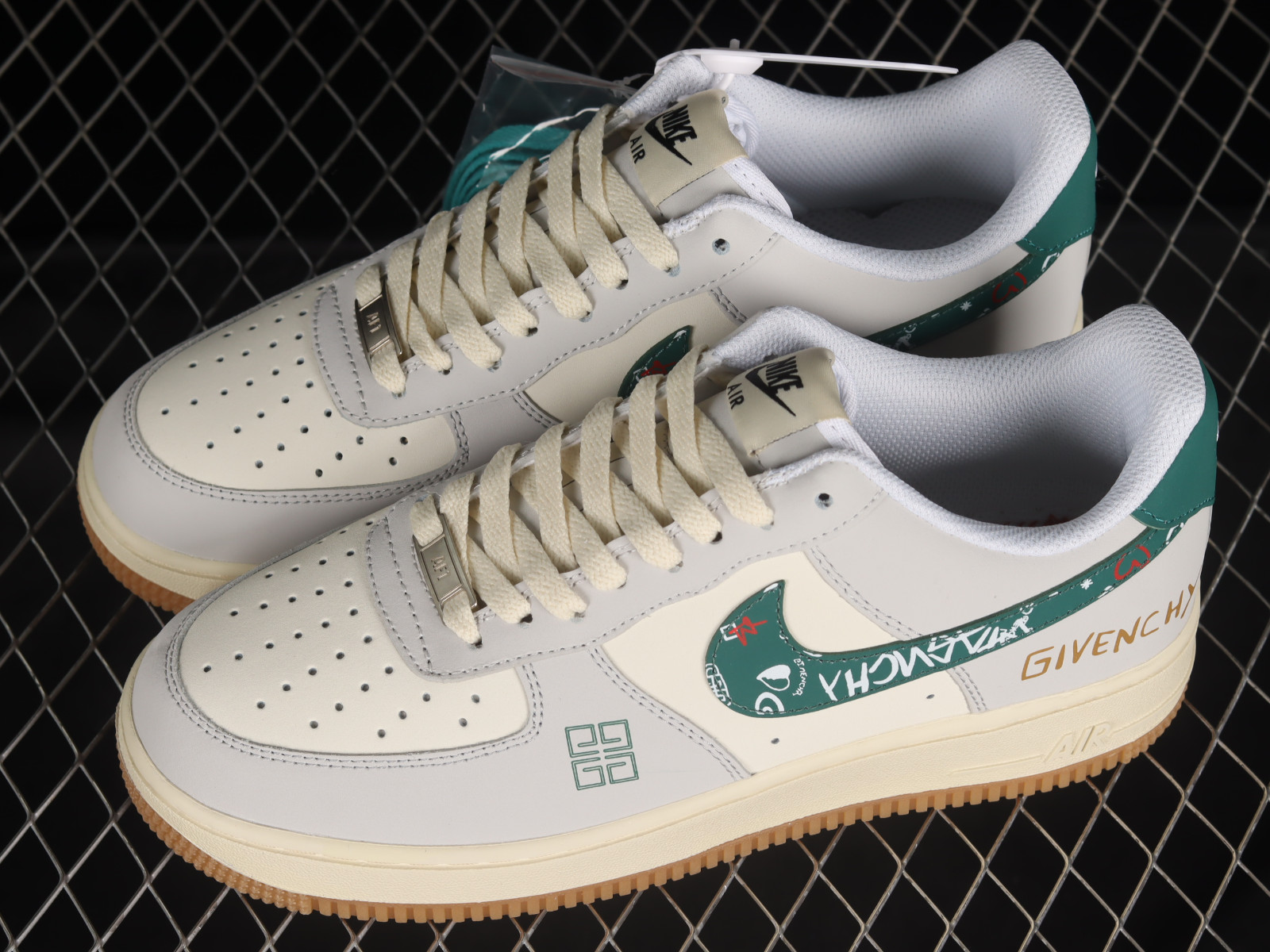 Givenchy air discount force 1