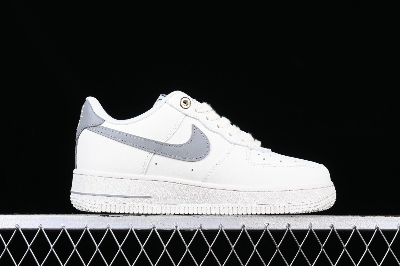 nike air force 1 07 white cool grey metallic gold