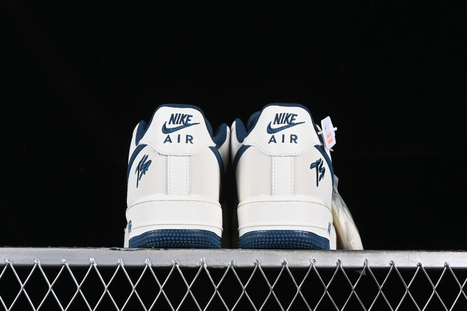 Nike air force 1 07 oreo deals
