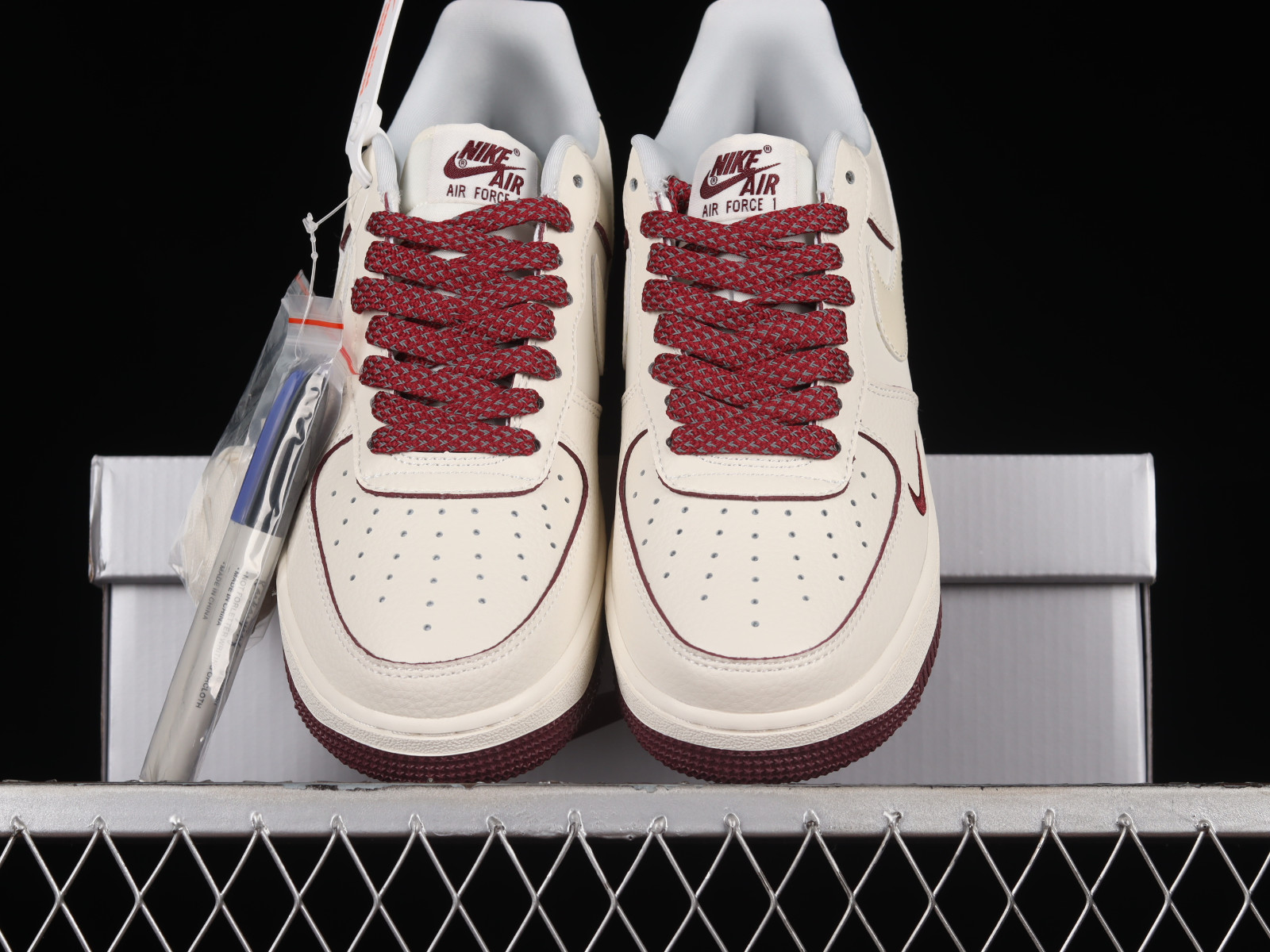 Nike air clearance force 1 bruin