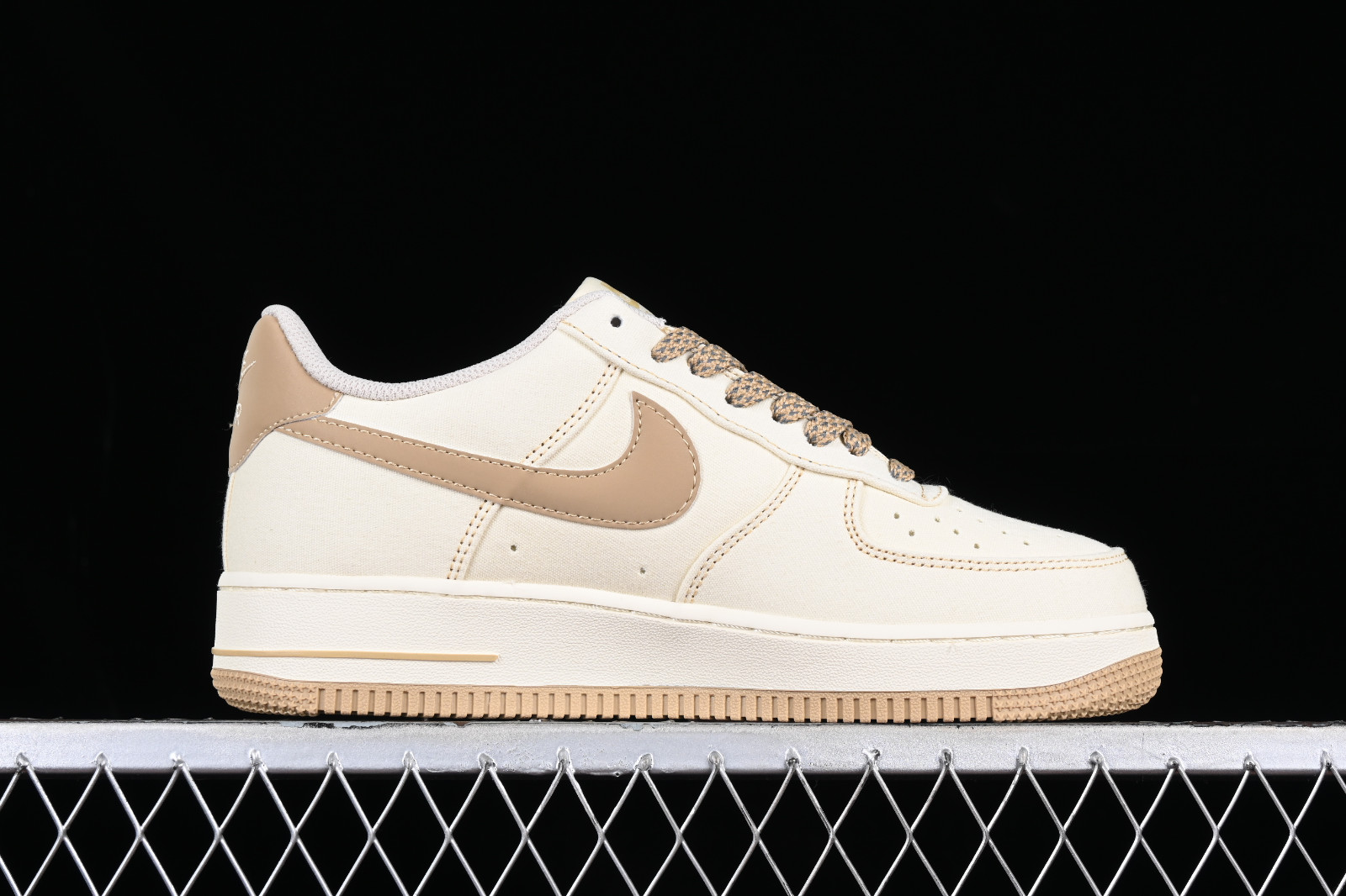 211 Nike Air Force 1 07 Low Rice White Yellow Sail TQ1456