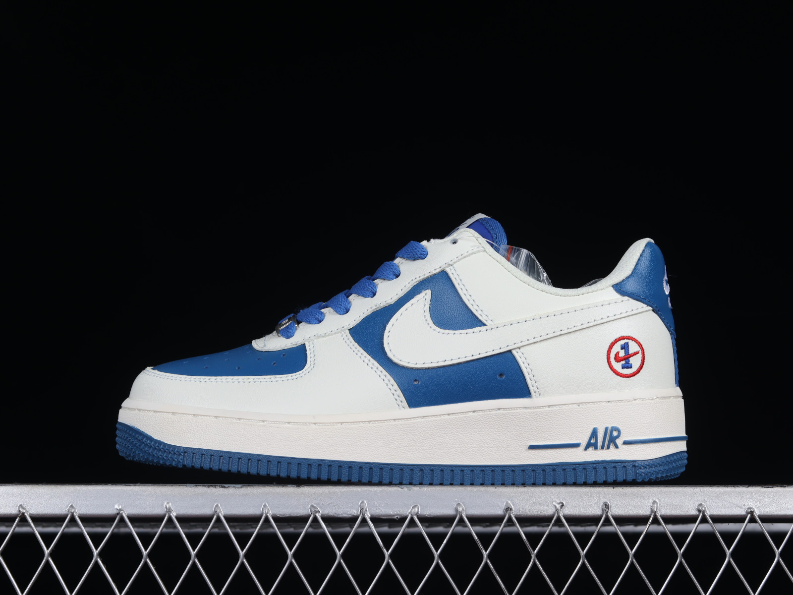 Nike air force 1 white navy blue top