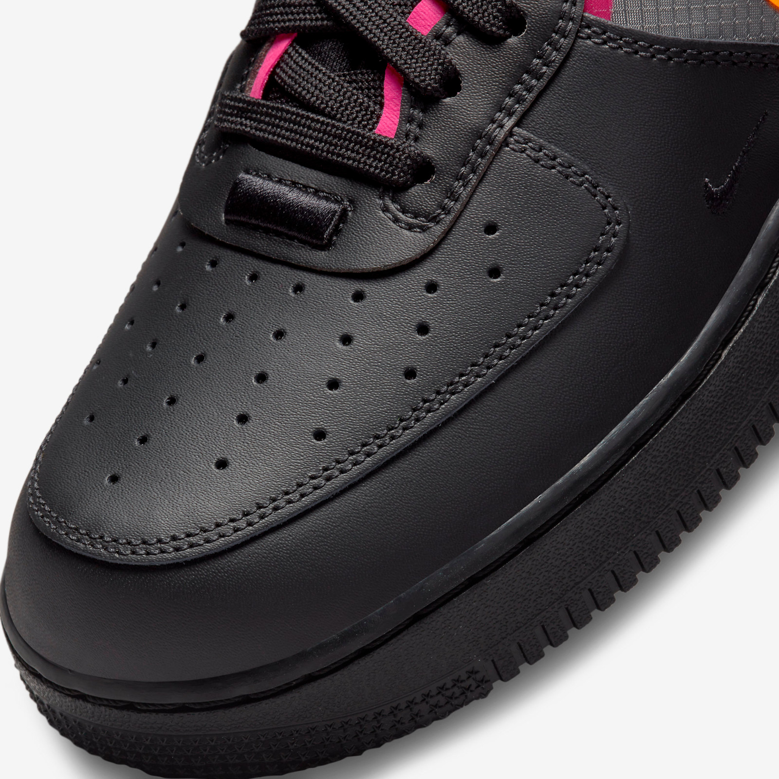 Black air force 1 orange tick online