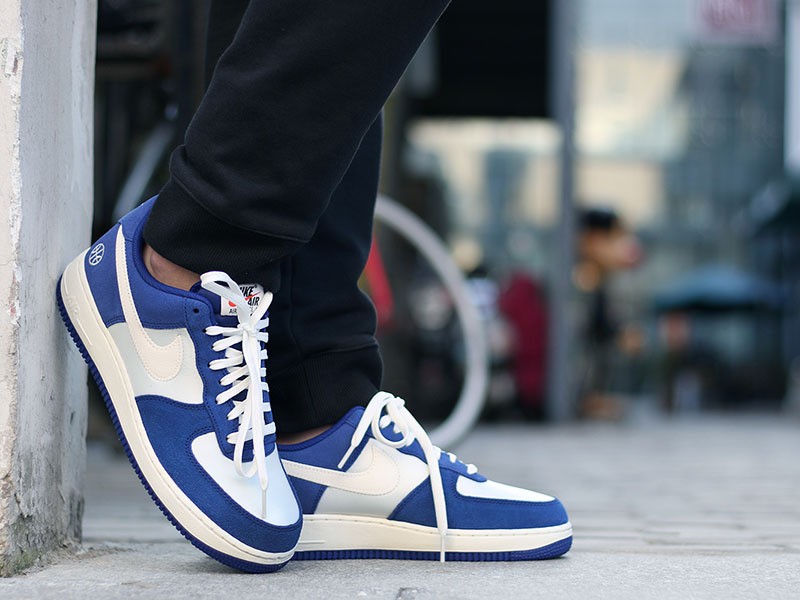 Nike Air Force 1 White Royal Blue 