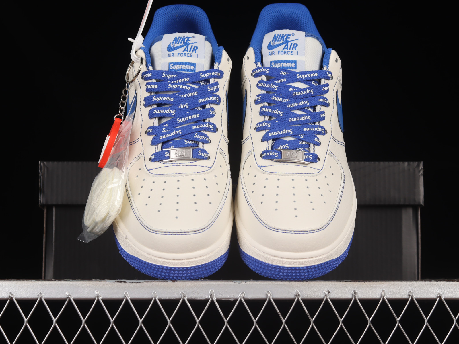【新品】Supreme Nike Air Force 1 Low 10.5 Size 10 - Nike Air Force 1 x Supreme Low Box Logo - White | eBay