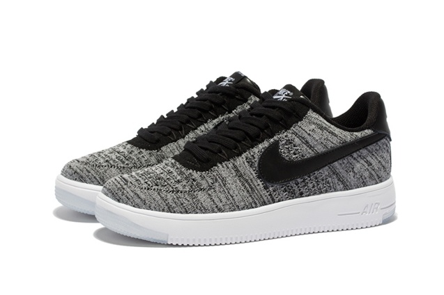 Nike Men Air Force 1 Low Ultra Flyknit Bright Grey Black LifeStyle