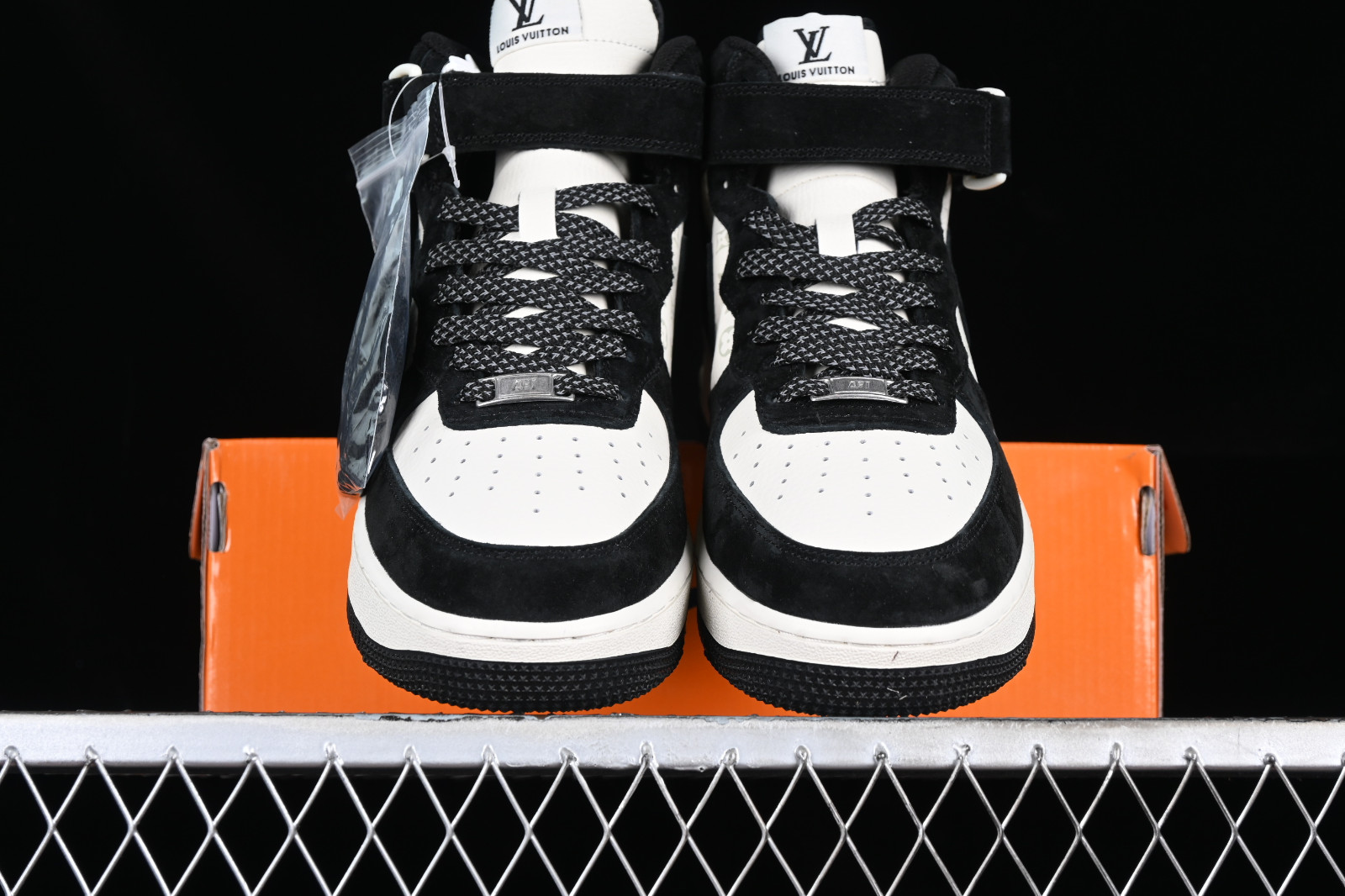 Nike air force 1 zwart suede shop
