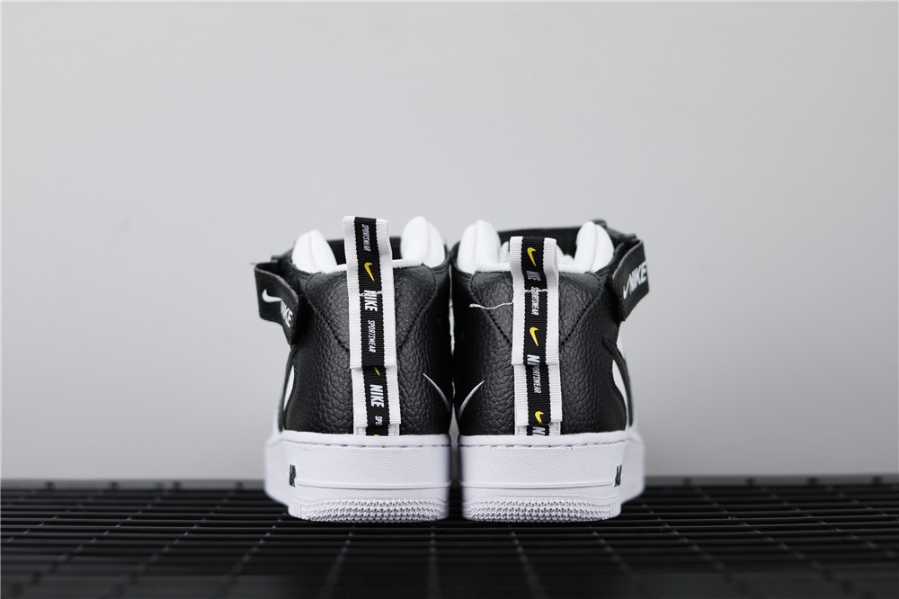 Nike deals 07 utility