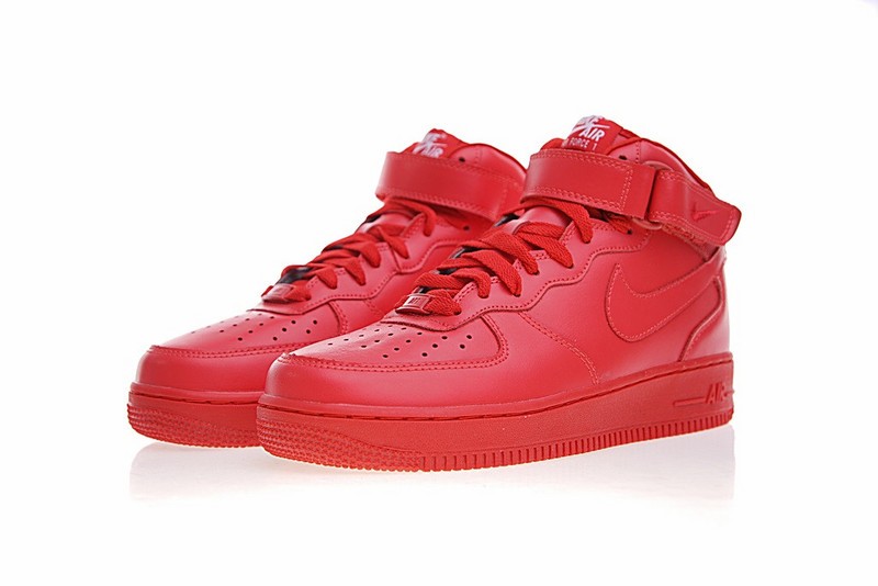 Nike air force 1 triple red hot sale