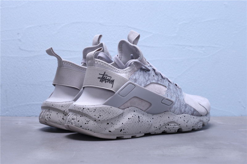 Nike huarache store run ultra grey/white