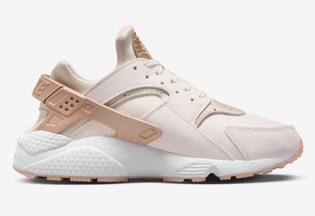 nike air huarache rose gold womens