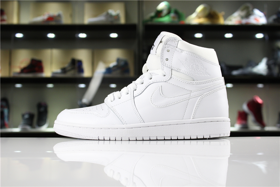 Retro Men Basketball Shoes White 