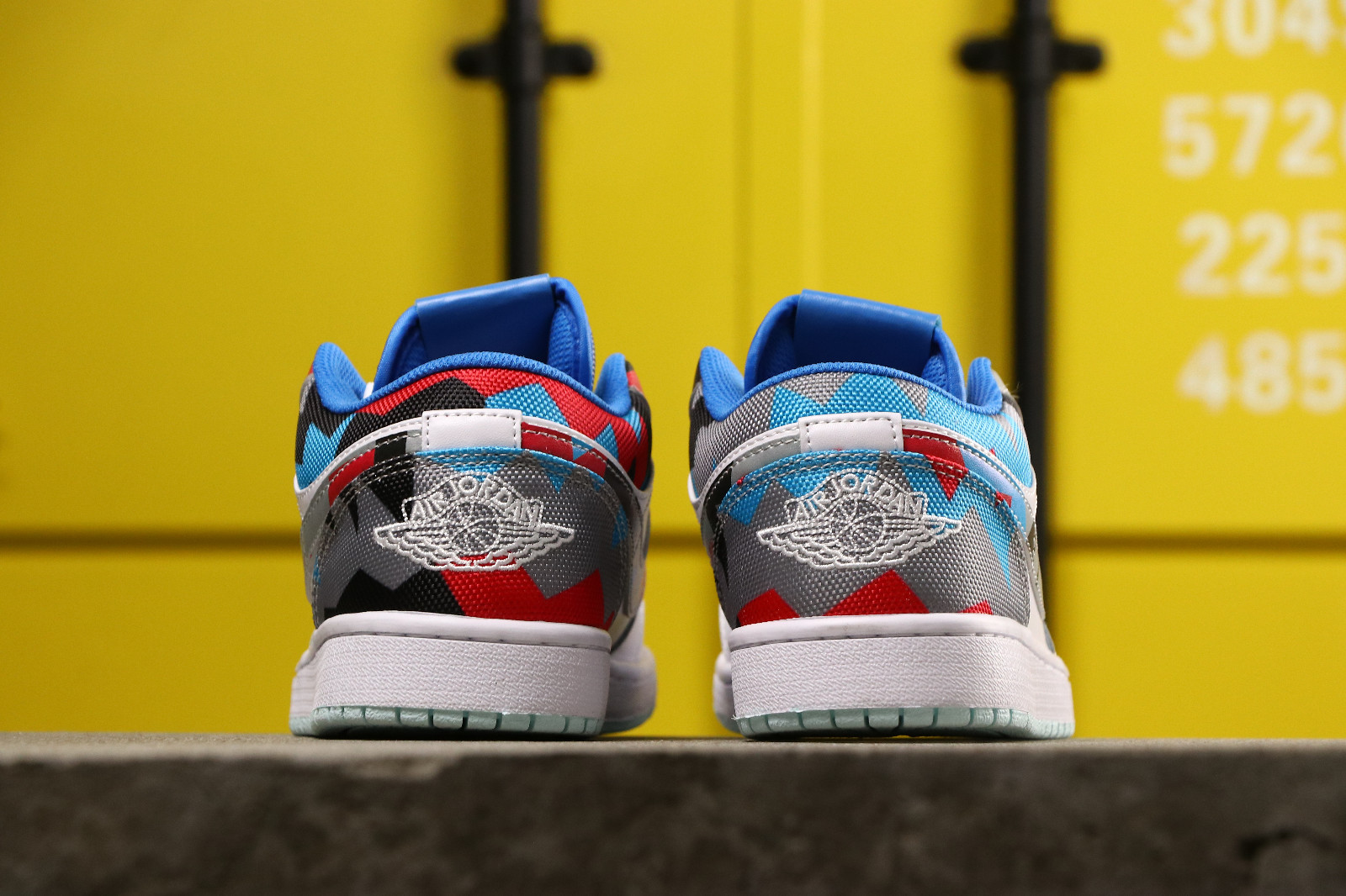 072 Basketball Shoes 2019 Air Jordan 1 Retro Low N7 White Blue